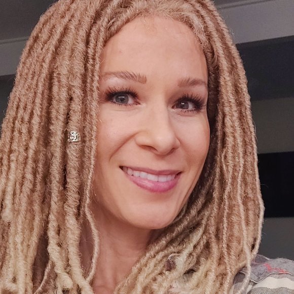 Meet your Posher, Posh - Picture 1 of 1